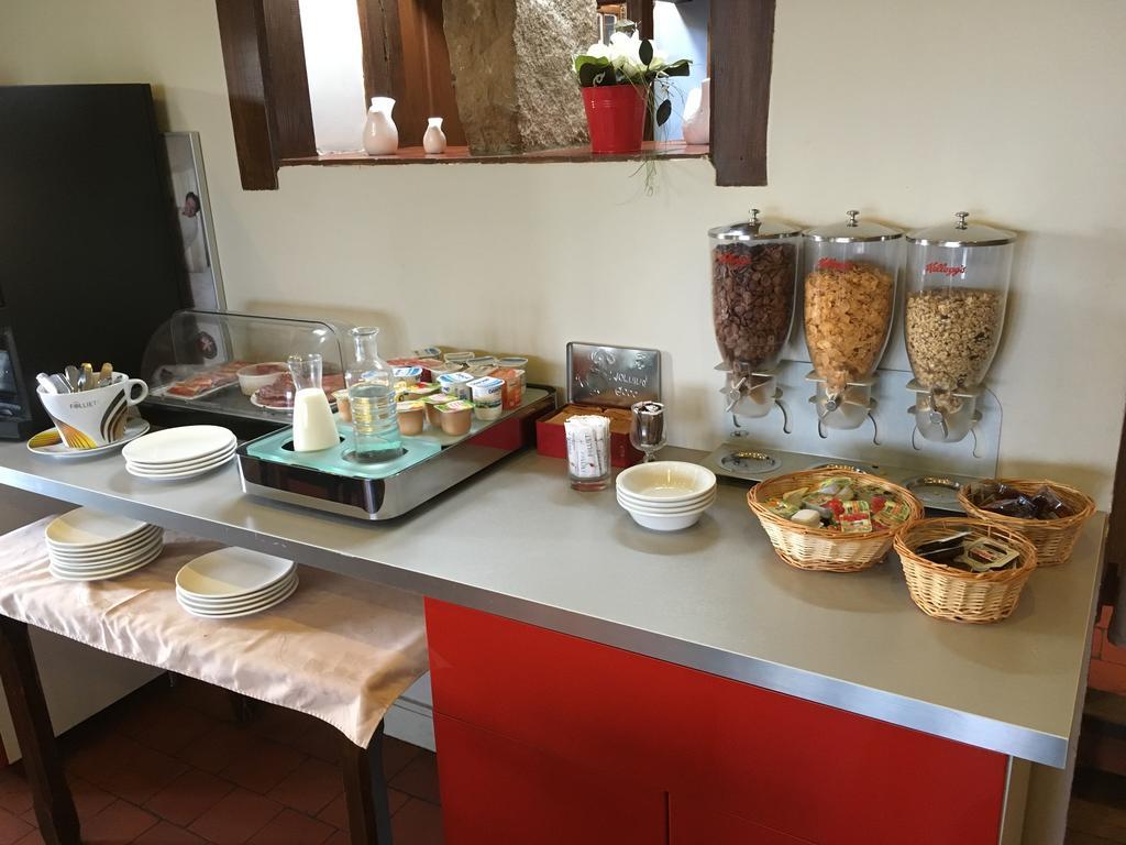 Logis Hotel Restaurant La Vieille Ferme, Macon Nord Sancé Eksteriør billede