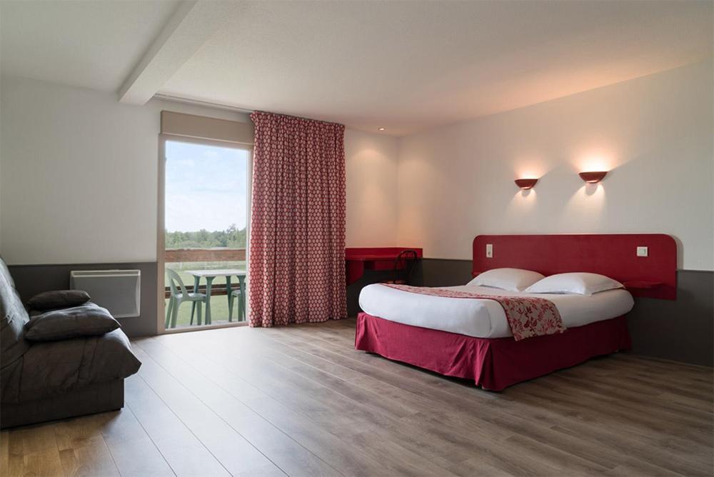 Logis Hotel Restaurant La Vieille Ferme, Macon Nord Sancé Eksteriør billede